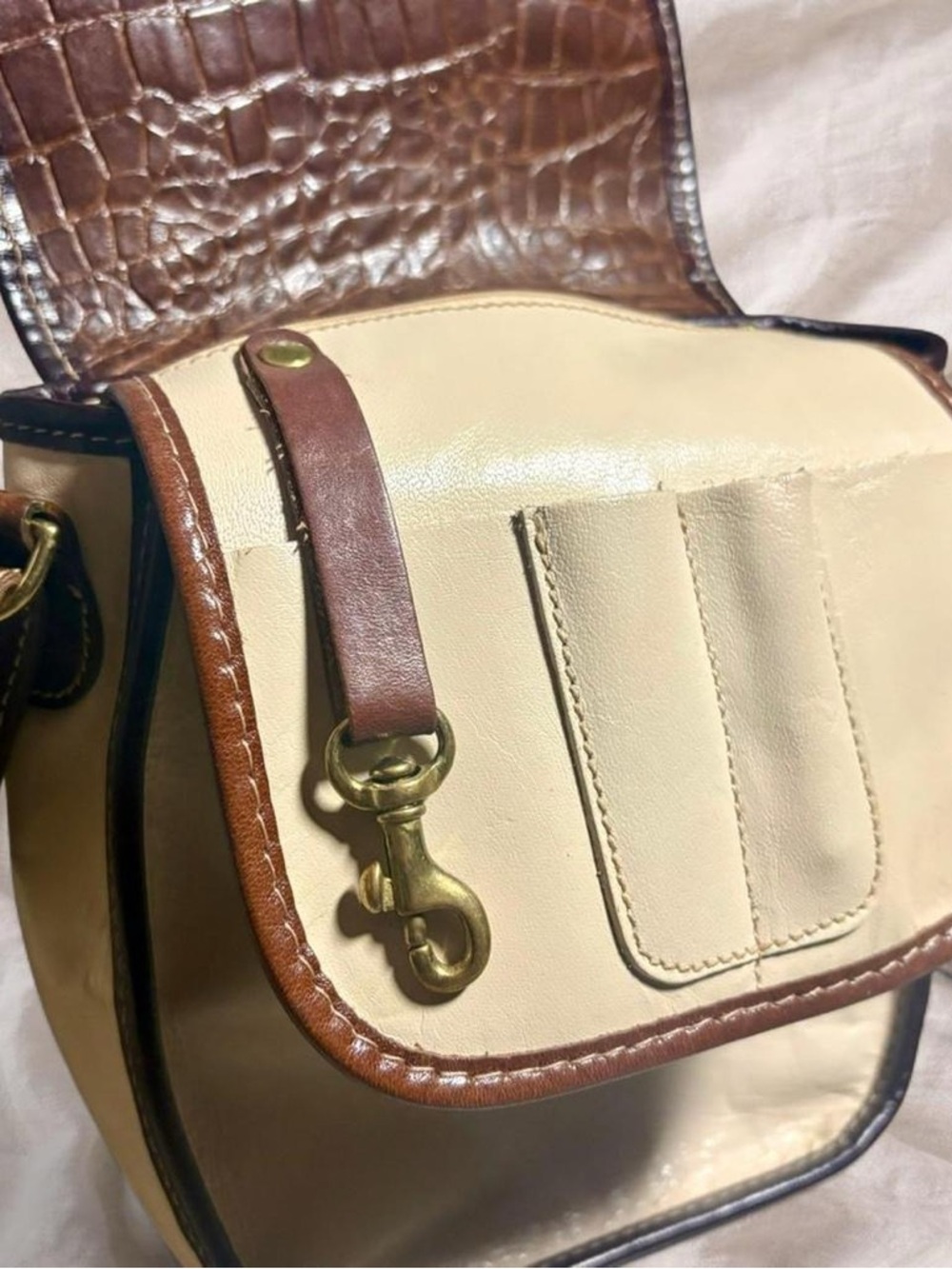 Brahmin Brown Croc-Embossed and Cream Leather Crossbody - Picture 4 of 8